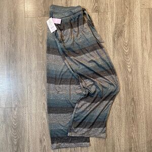 NWT - WOMENS SUUUUPER COMFY PAJAMA PANTS